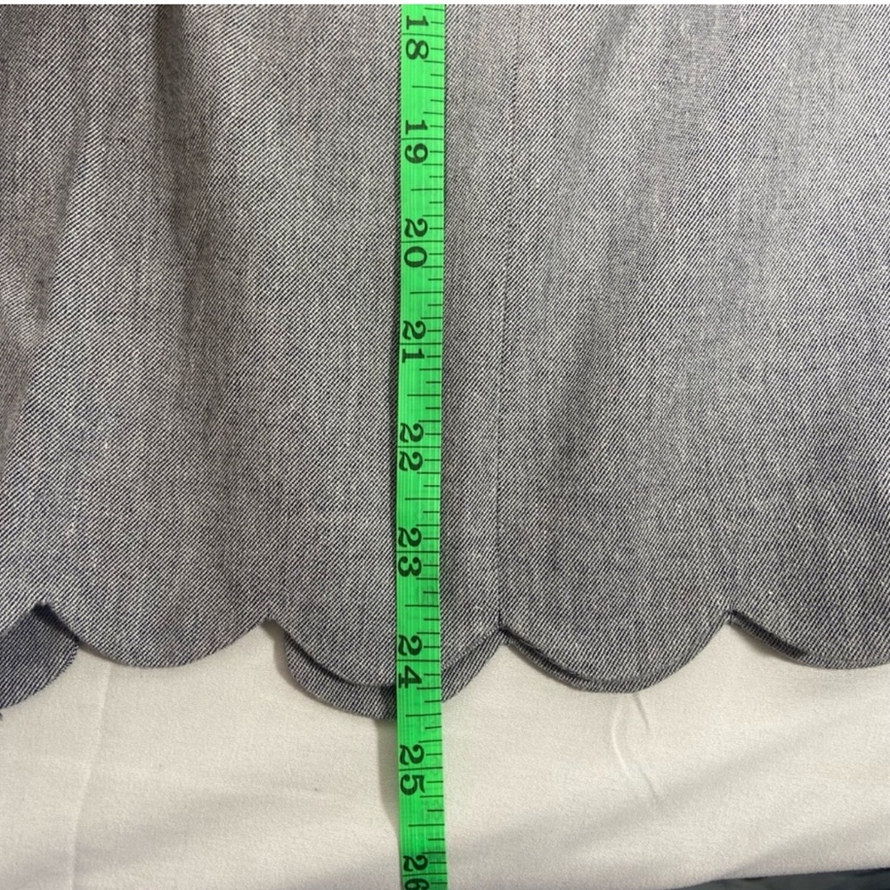 Banana Republic Gray Pencil Skirt with Scalloped Hem - Picture 5 of 5